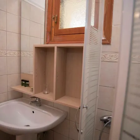 T'aloni Pensionat 3*