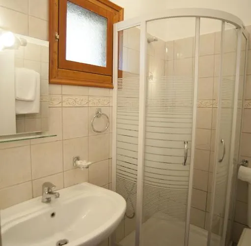 Guest house T'aloni 3*